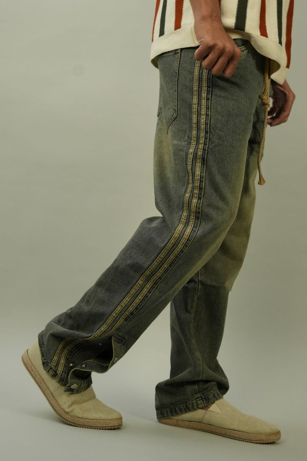 OVERSIZED BAGGY JEANS FOR MEN